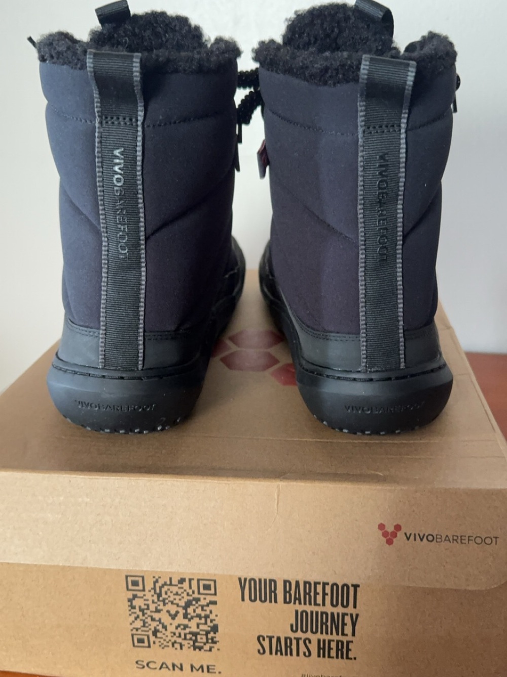 Vivobarefoot Gobi Hiber Men's EU 43 US 10 Obsidian Winter Boots Barefoot NEW - Picture 4 of 10
